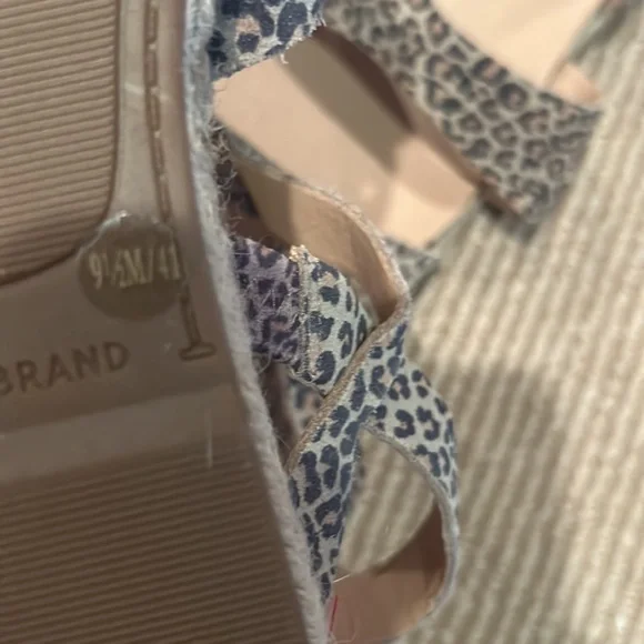 NEW LUCKY glaina Leopard Print Women's strappy Sandals size 9.5 - Picture 10 of 12